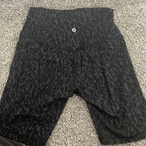 Lululemon Align Shorts 8” in size 4